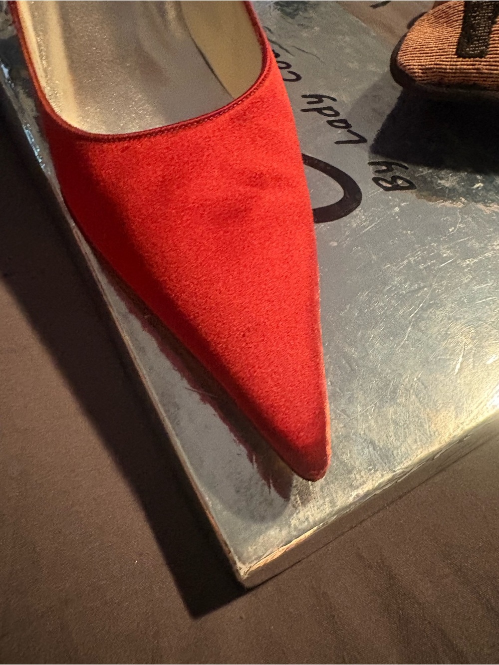 Stuart Weitzman rusty Red silk Pointed-Toe Pumps. gorgeous! Retired Reverend ❤️ - Picture 3 of 11